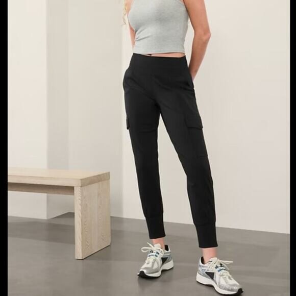 Athleta Venice High Rise Cargo Jogger Size SP - Picture 9 of 9